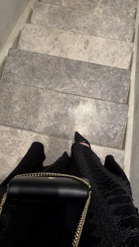 A18