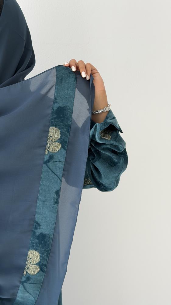 عباية مزهرة
