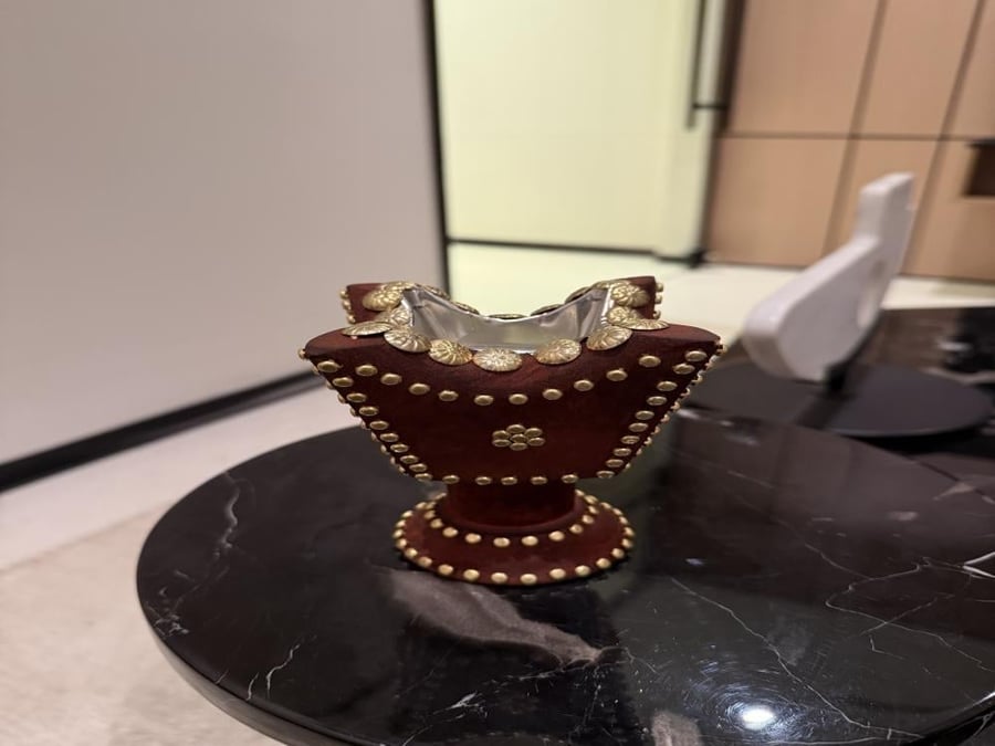 مبخرة صغيرة  بني