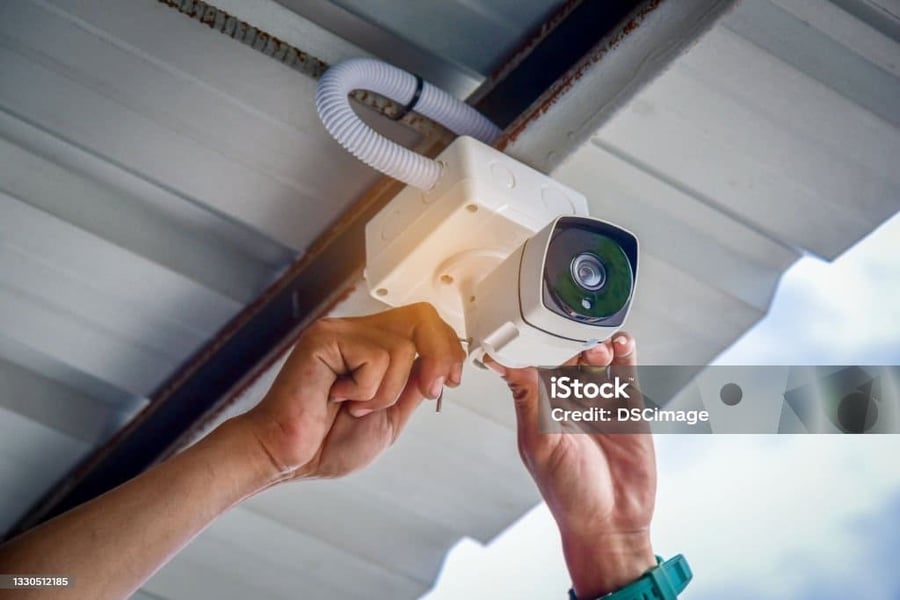 Maintenance service inside Al-Madina Al-Munawara