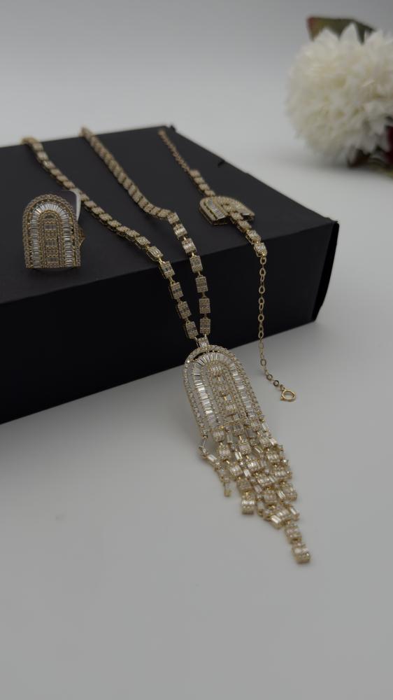 Gold set 18 karat