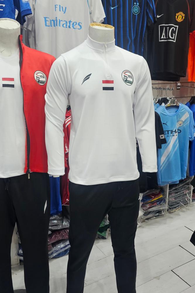 طقم المنتخب اليمني بلوفر مع سروال