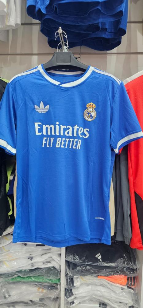 طقم ريال مدريد رجالي 2026 الأزرق