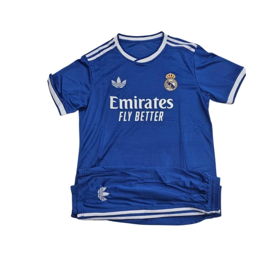 طقم ريال مدريد الازرق