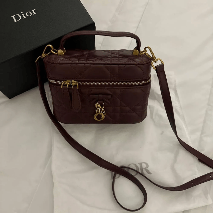 شنطة ديور