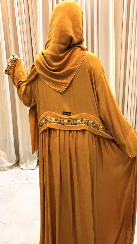 شرشف  صلاه كركمي مقاس فري سايز  الطول ٦٢ انش والعرض ٥٢انش  مقفل سحاب  والطرحه ثابته