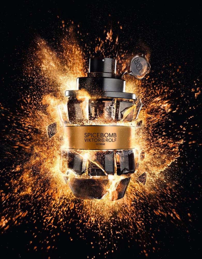 عطر سبايس بومب اكستريم من فيكتور اند رولف للرجال او دو بارفان 90 مل