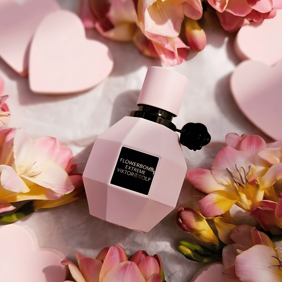 عطر فلاور بومب اكستريم 2025 من فيكتور اند رولف للنساء او دو بارفان انتنس 100 مل