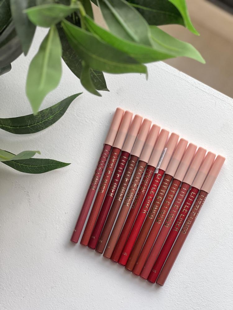12 pieces lip liner "Lips Liner"