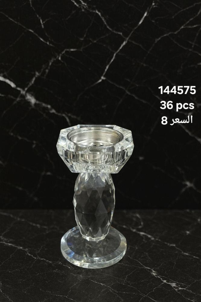 Crystal diffuser with a luxurious round design
