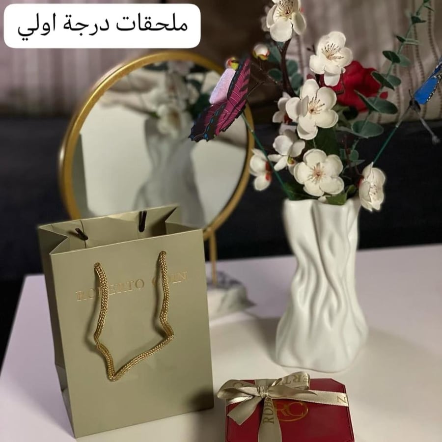 سلسال  طويل روبيرتو كوين