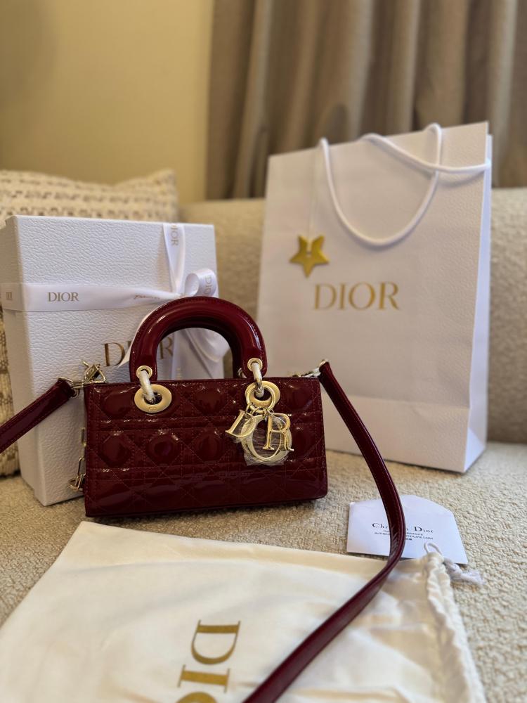 شنطة ديور