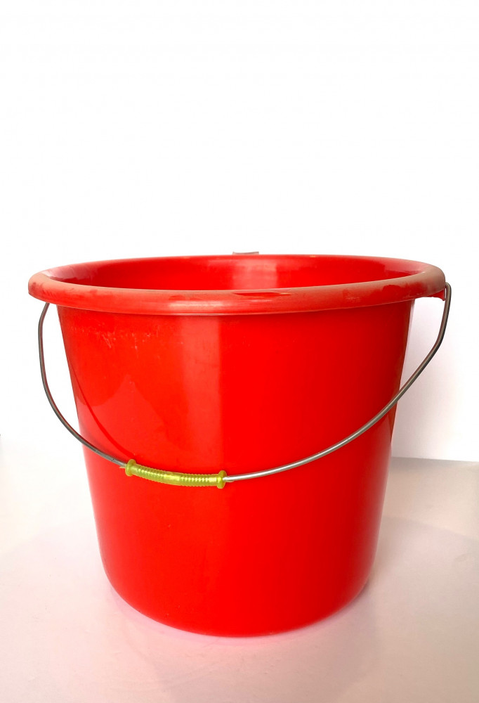 سطل متعدد الاستخدام