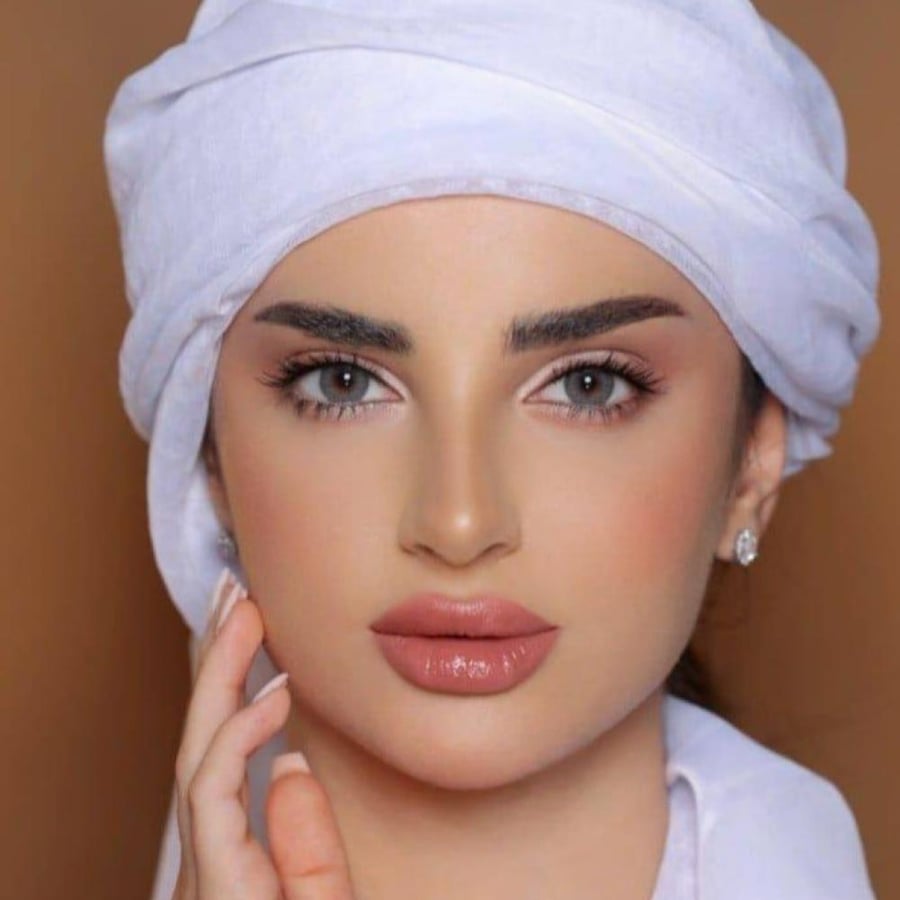 عدسات ليمونوس شهرية امبر