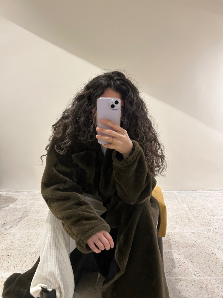 W29