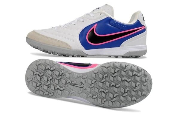 جزمة كرة قدم  Nike Tiempo