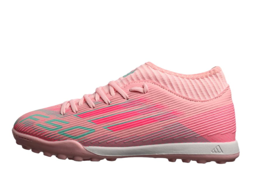 جزمة كرة قدم Adidas