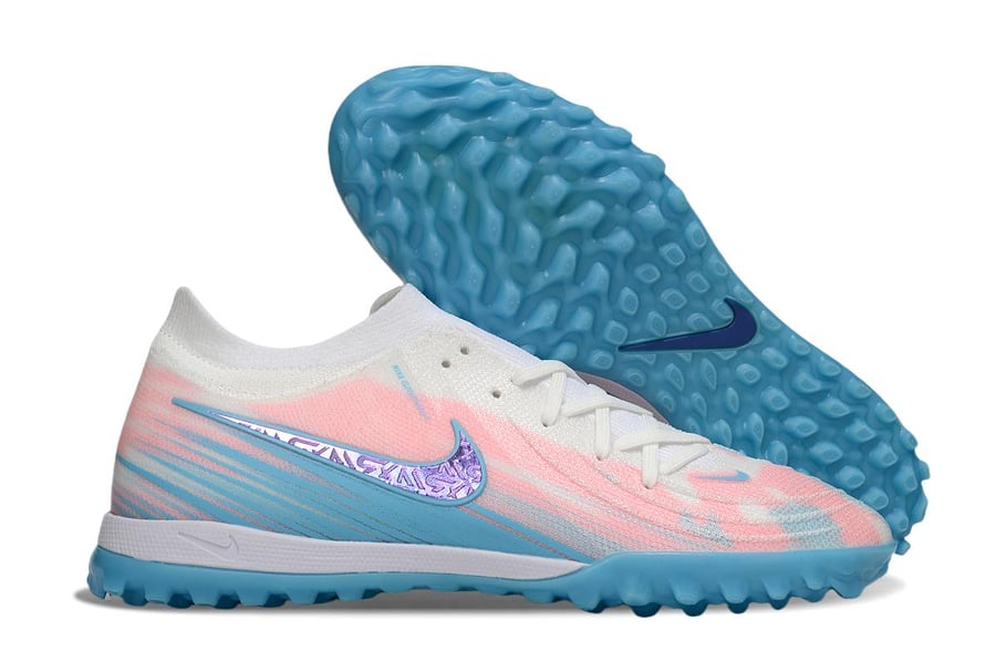 جزمة كرة قدم Nike
