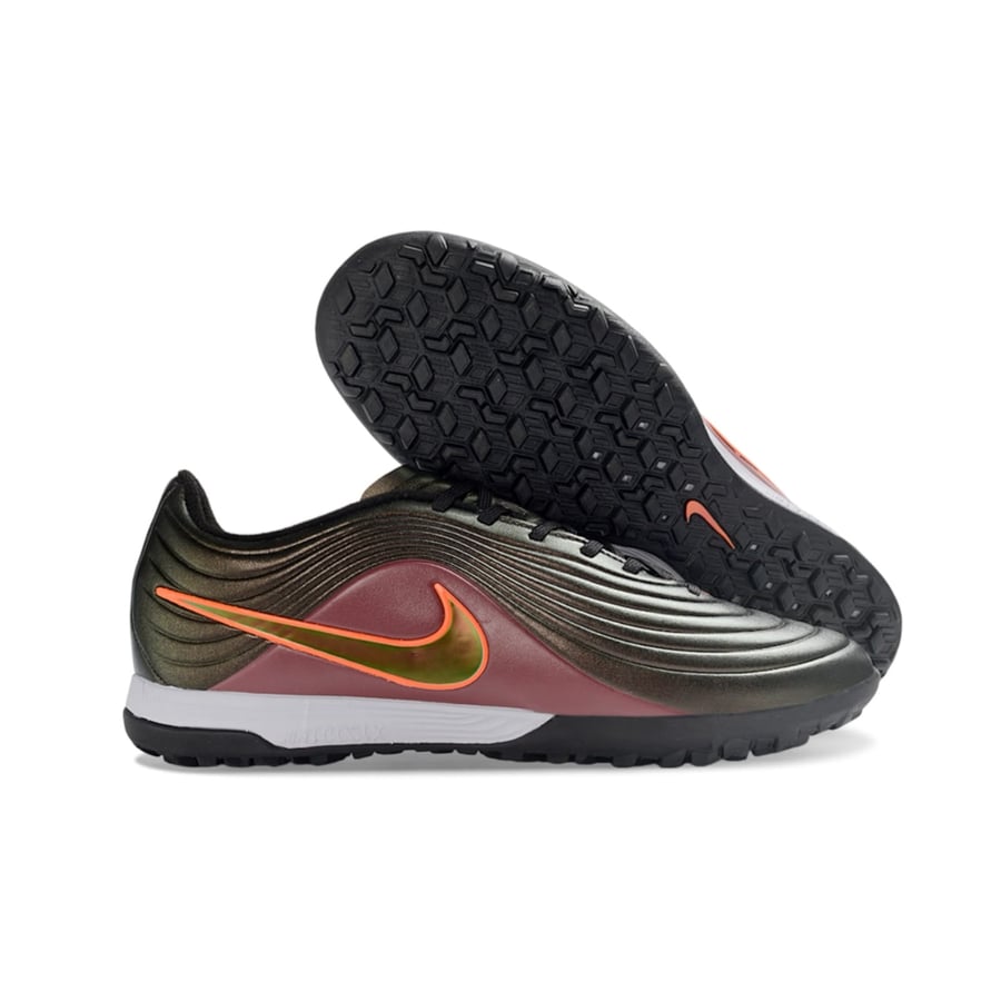 جزمة كرة قدم Nike Tiempo