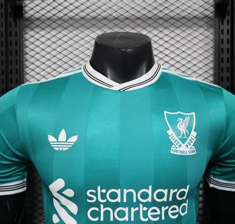 Liverpool shirt 2025/2026