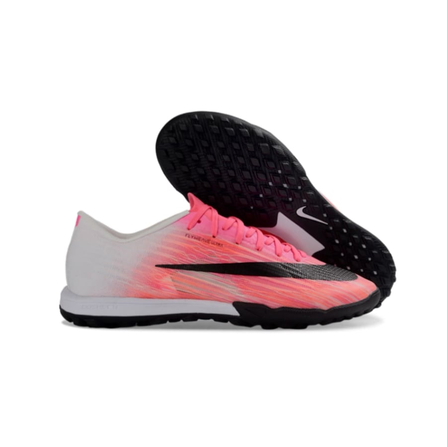 جزمة كرة قدم Nike