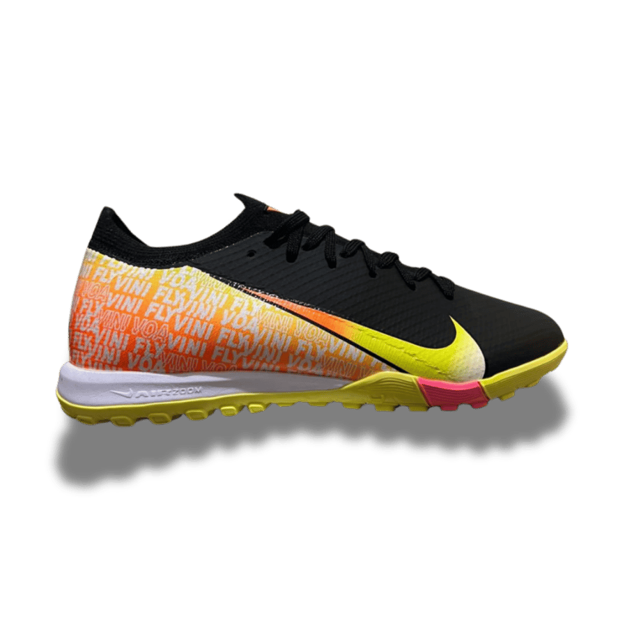 جزمة كرة قدم Nike