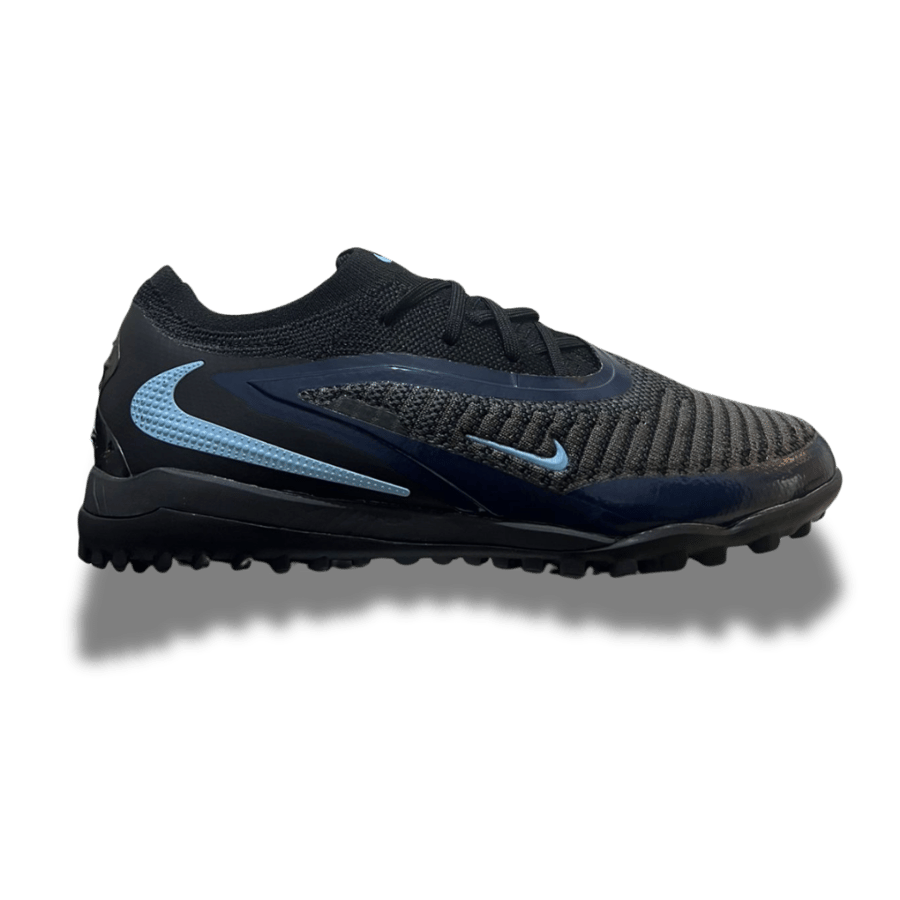 جزمة كرة قدم Nike
