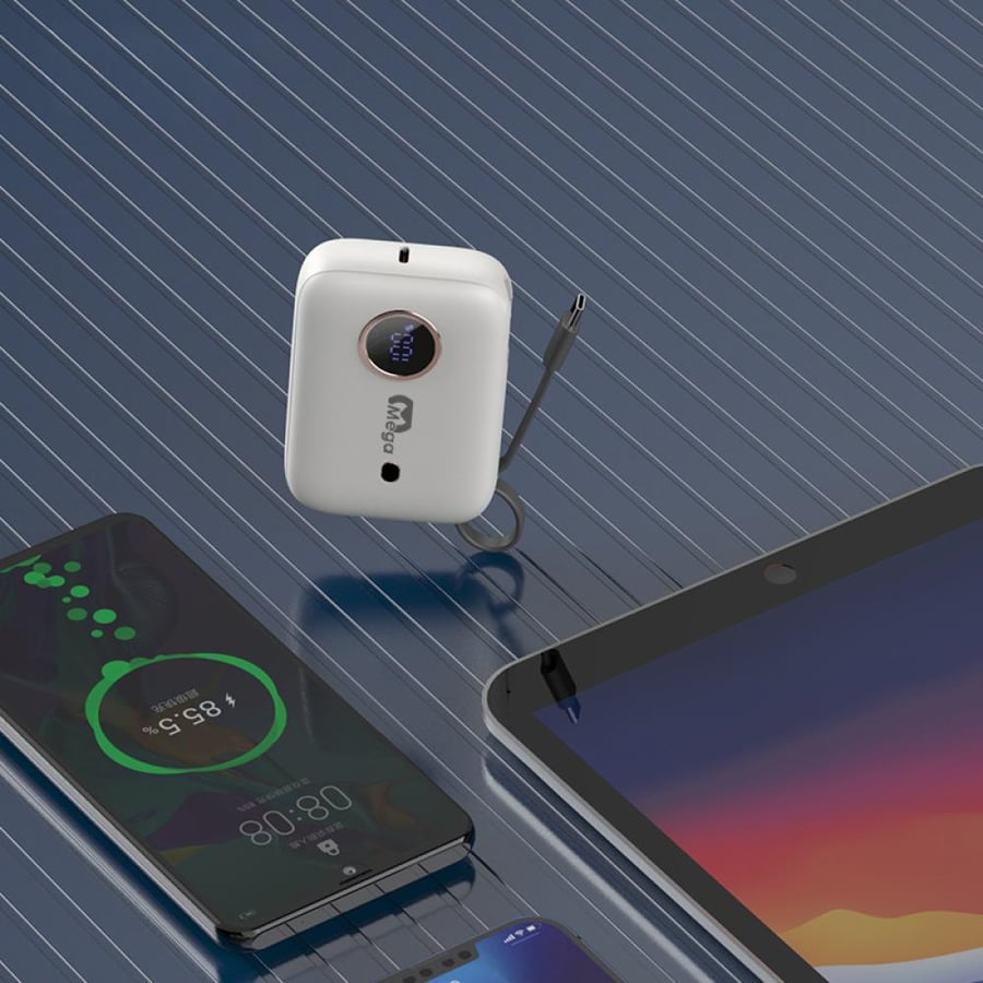 باور بنك رفيقك من ميجا 9600mAh مع كيبل مدمج وشاشة رقمية (صغير وخفيف)