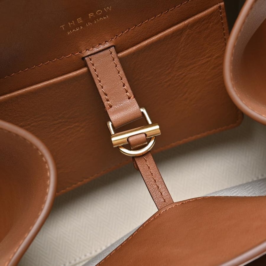 Margaux 10 25.5x18x19cm