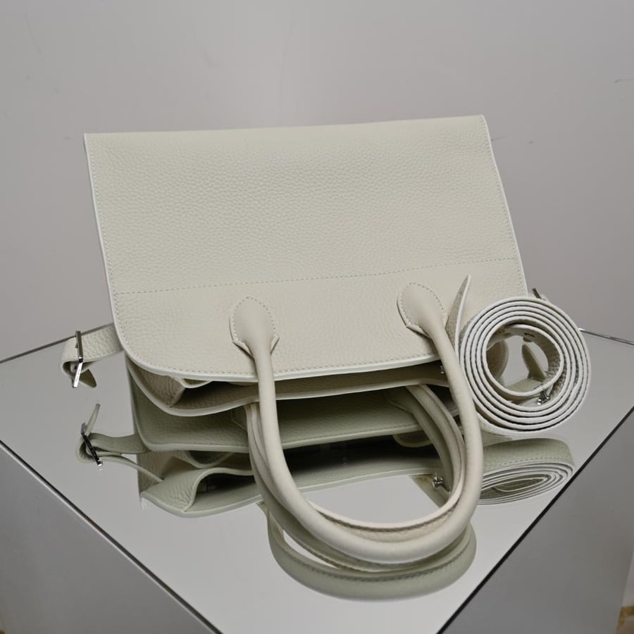 Margaux 12 30.5x23x19cm