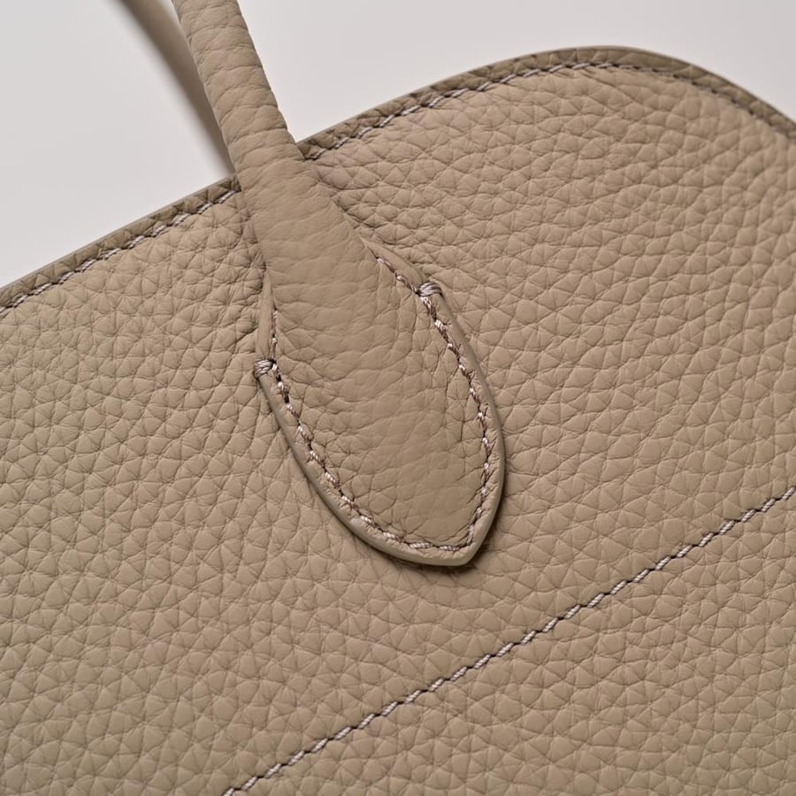 Margaux 12 30.5x23x19cm