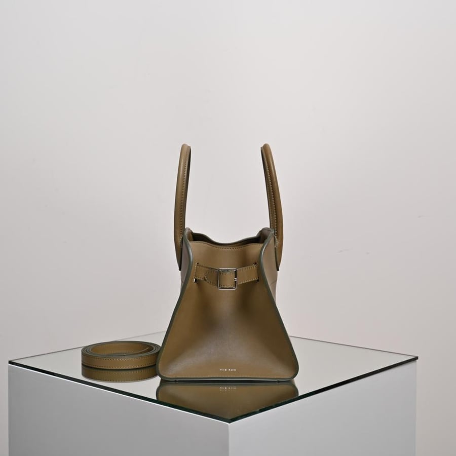 Margaux 10 25.5x18x19cm