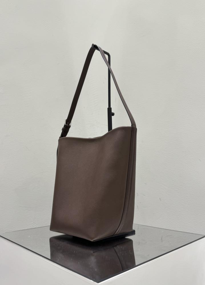 17x15.5x28.5cm
