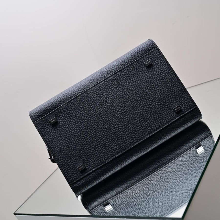 Margaux 10 25.5x18x19cm