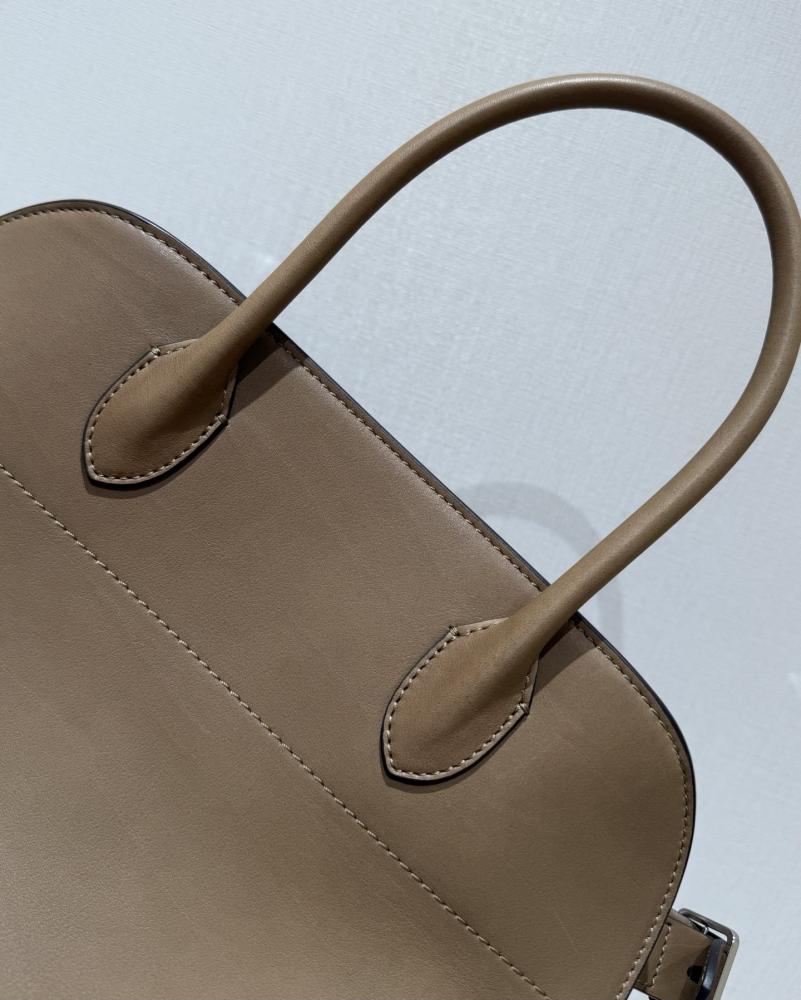 Margaux 12 30.5x23x19cm