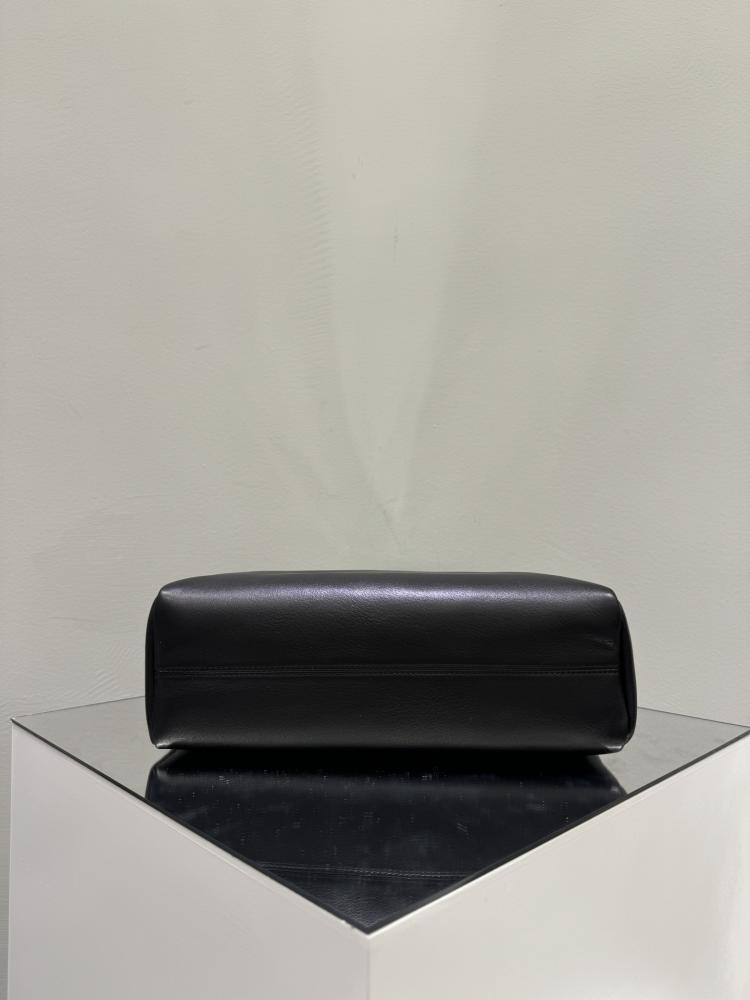 30.5x10x18cm