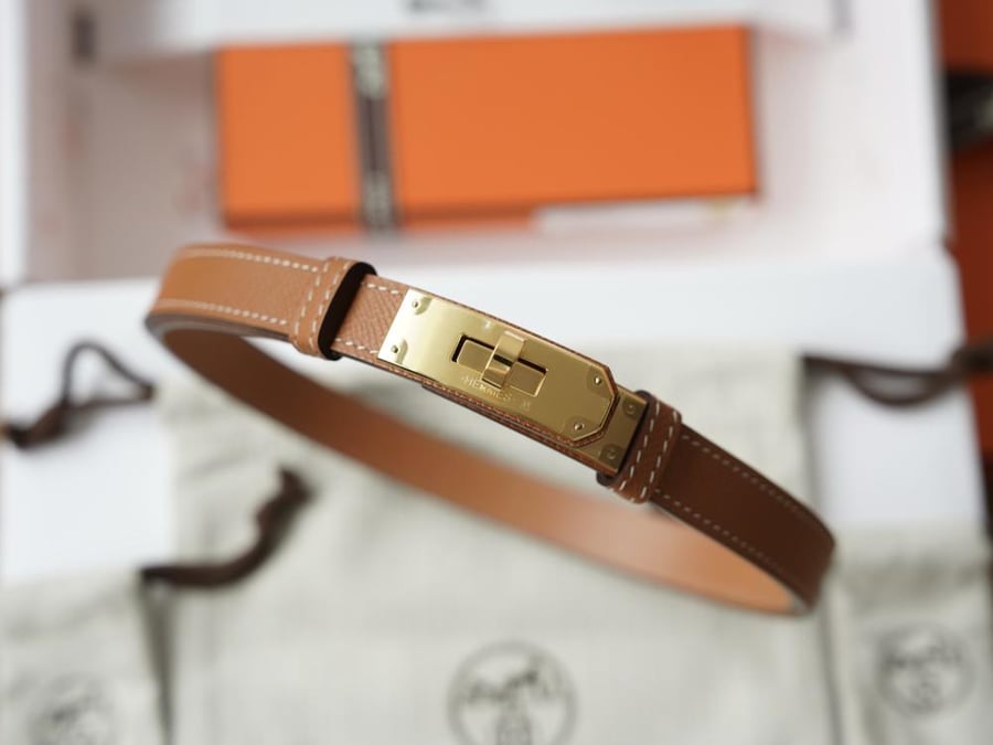 Kelly leather belt