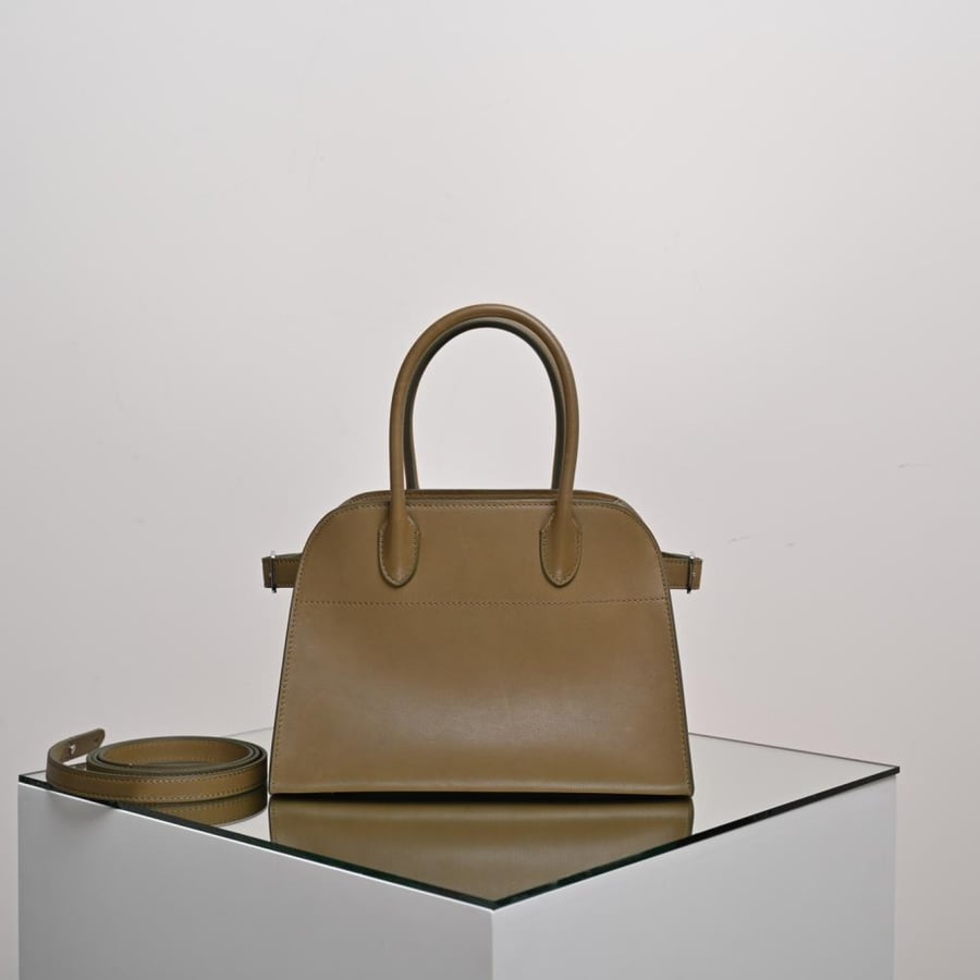 Margaux 10 25.5x18x19cm