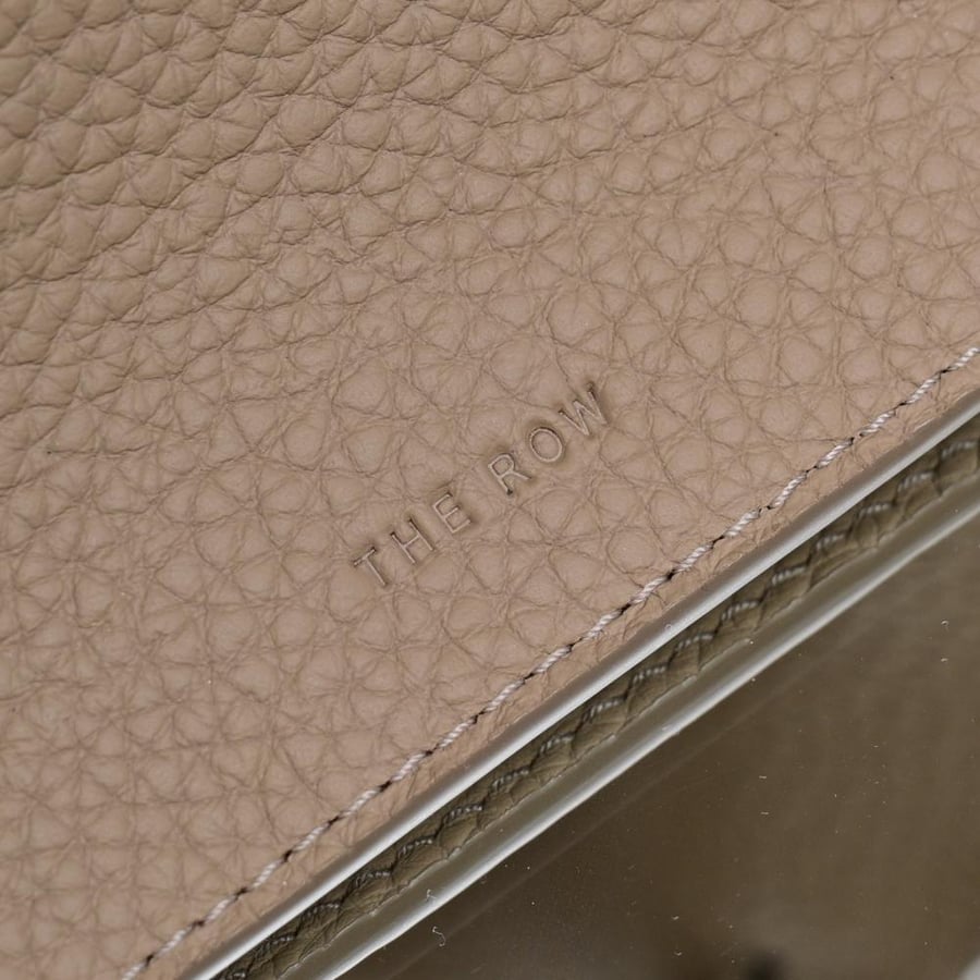 Margaux 12 30.5x23x19cm