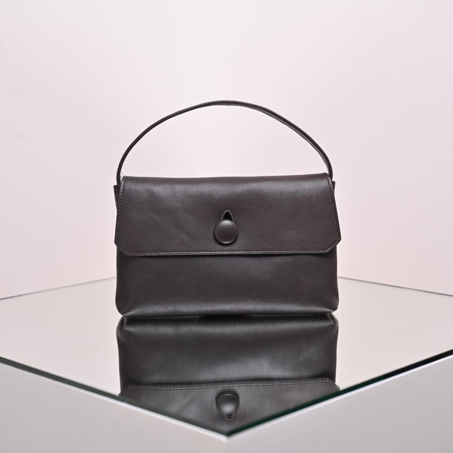18x11.9x1.5cm