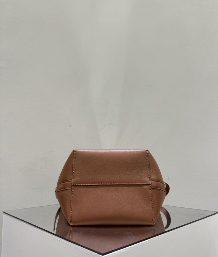 17x15.5x28.5cm