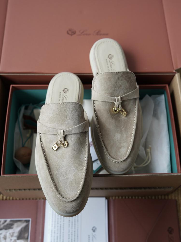 المقاسات 35 - 42