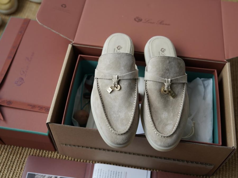 المقاسات 35 - 42