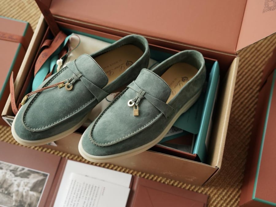 المقاسات 35 - 42
