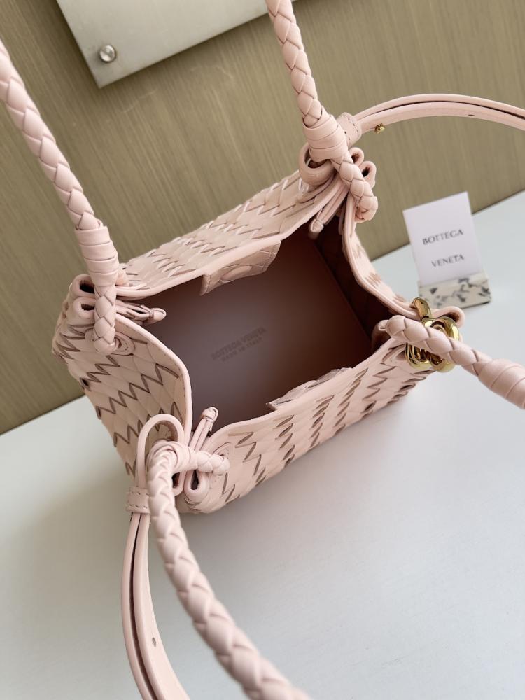 16.5x21x17cm