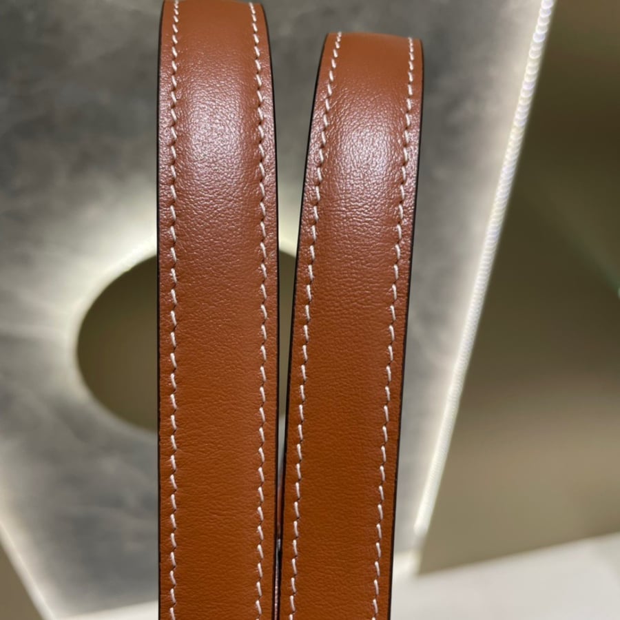 Size 32x24x15cm