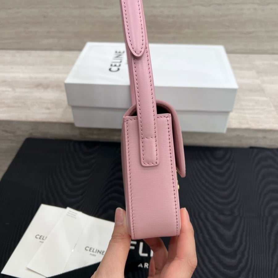 Size：20x10x4cm