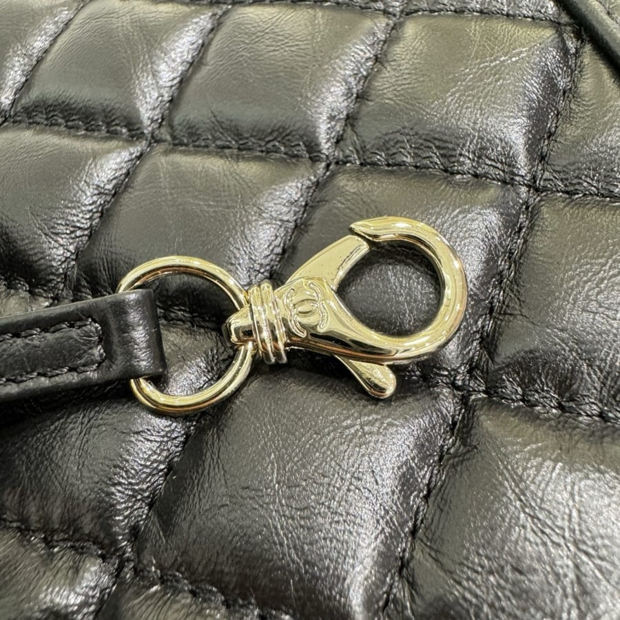 SIZE: 22×23×5.5cm