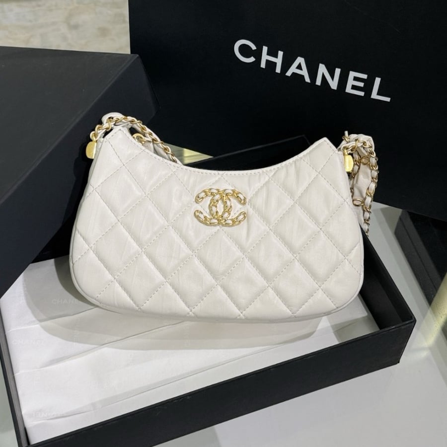 SIZE: 12x20.5x4.5cm