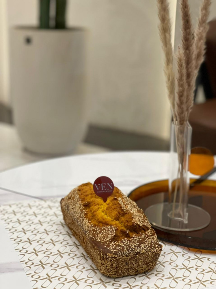 قطعه كيك عقيلى